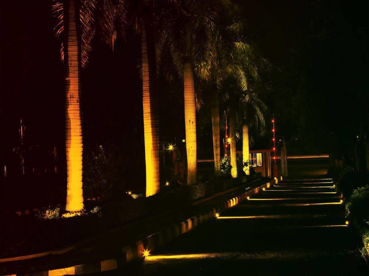 Pleasant Days Resort Chembarambakkam Lake Экстерьер фото